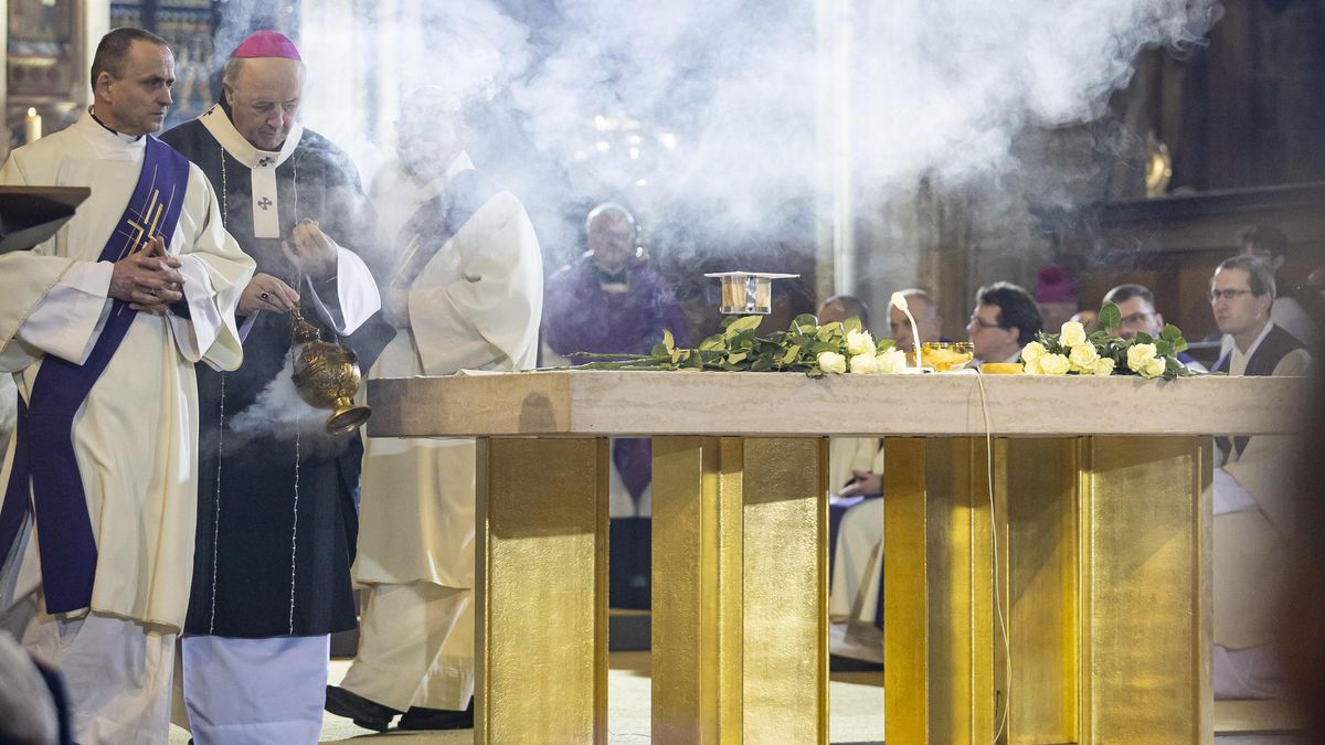 FOTO: Requiem v chrámu sv. Víta za oběti střelby